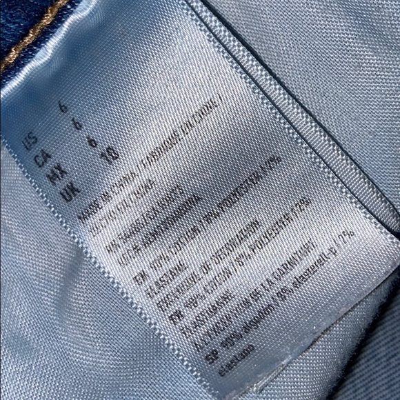 Shorts - Picture 4 of 4